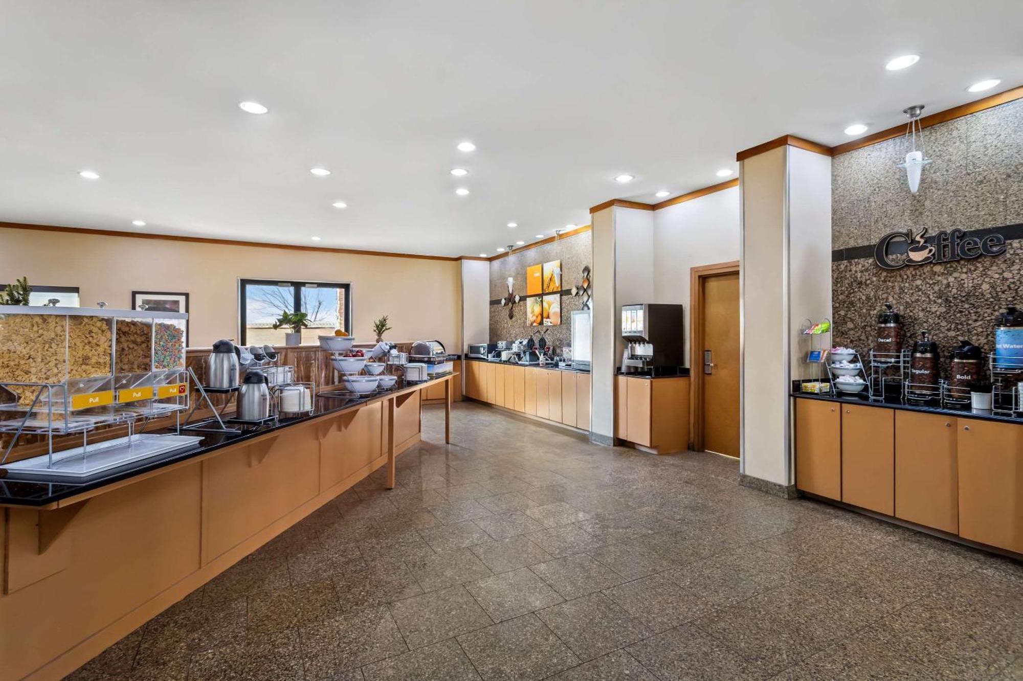Comfort Suites Розуел Екстериор снимка
