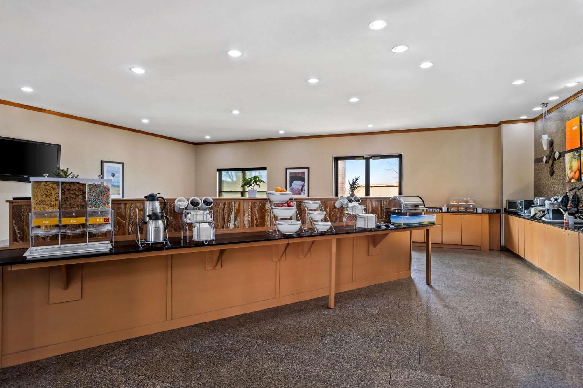 Comfort Suites Розуел Екстериор снимка